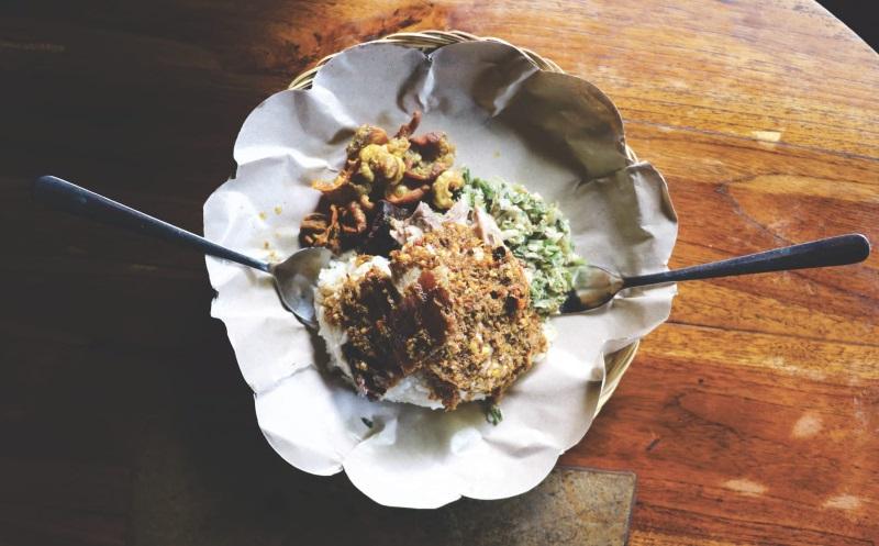 Баби гулинг еда Бали